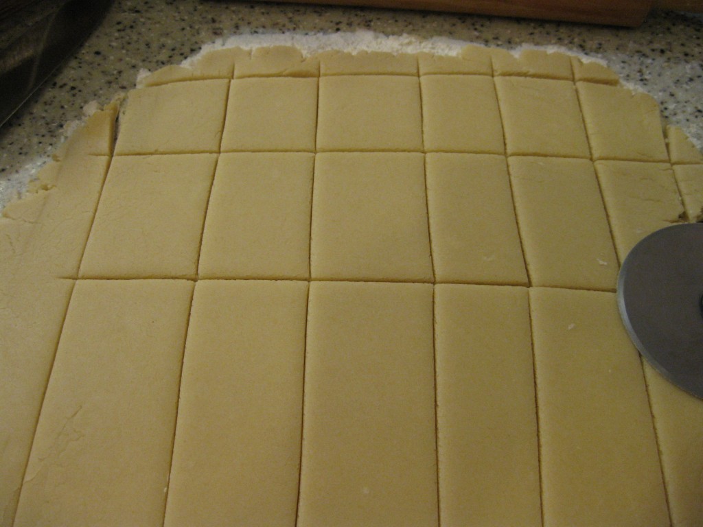 lemon crackers cut dough