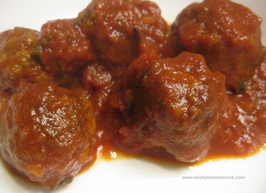 lamb meatballs in tomato sauce