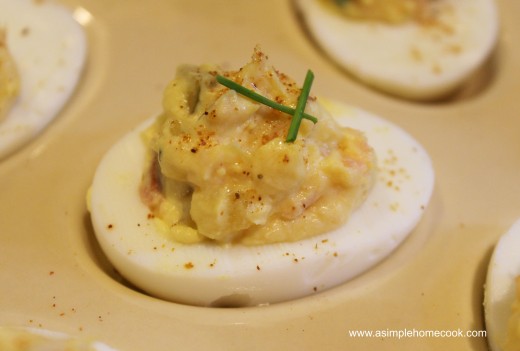 smoked salmon deviled egg