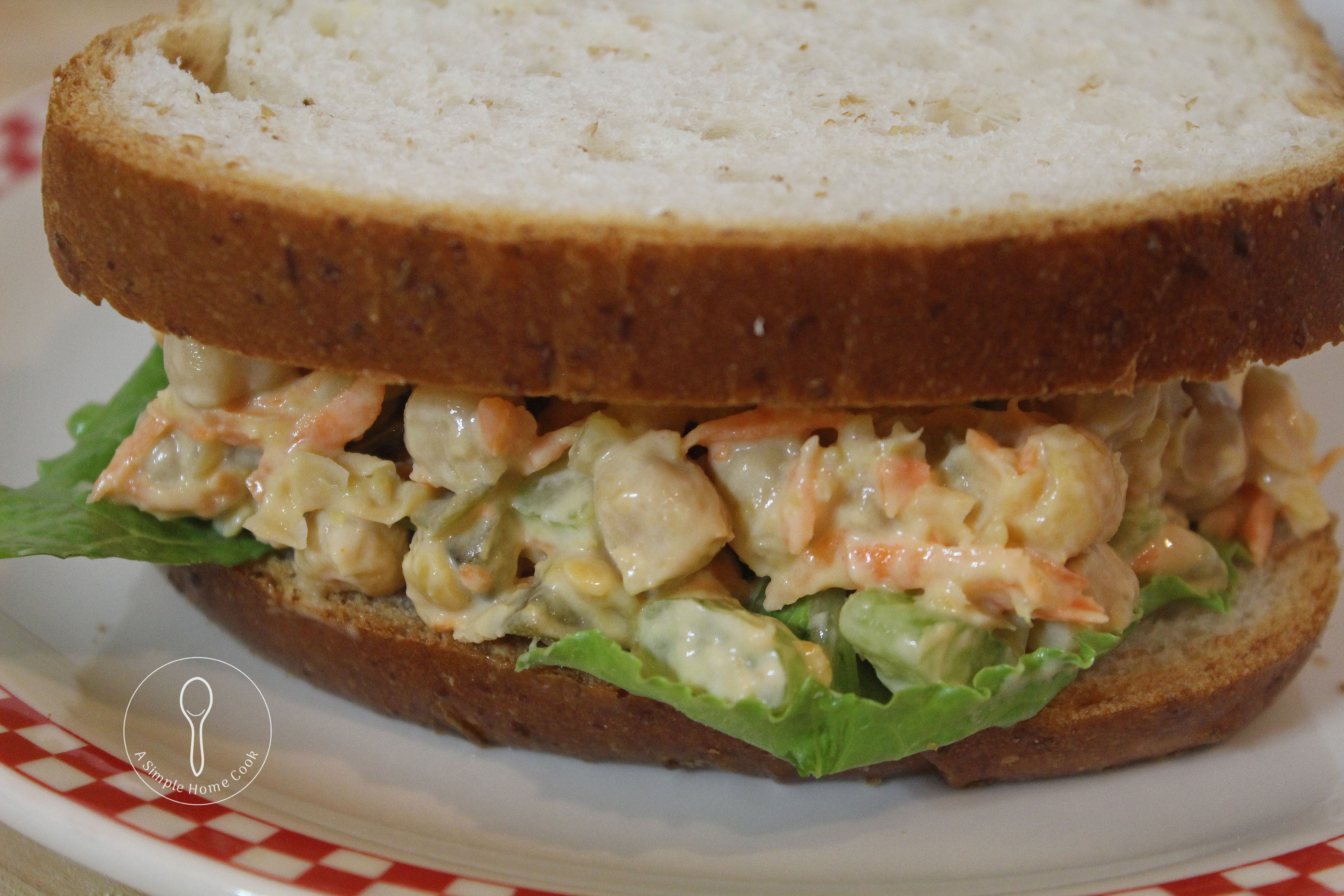 chickpea salad sandwich
